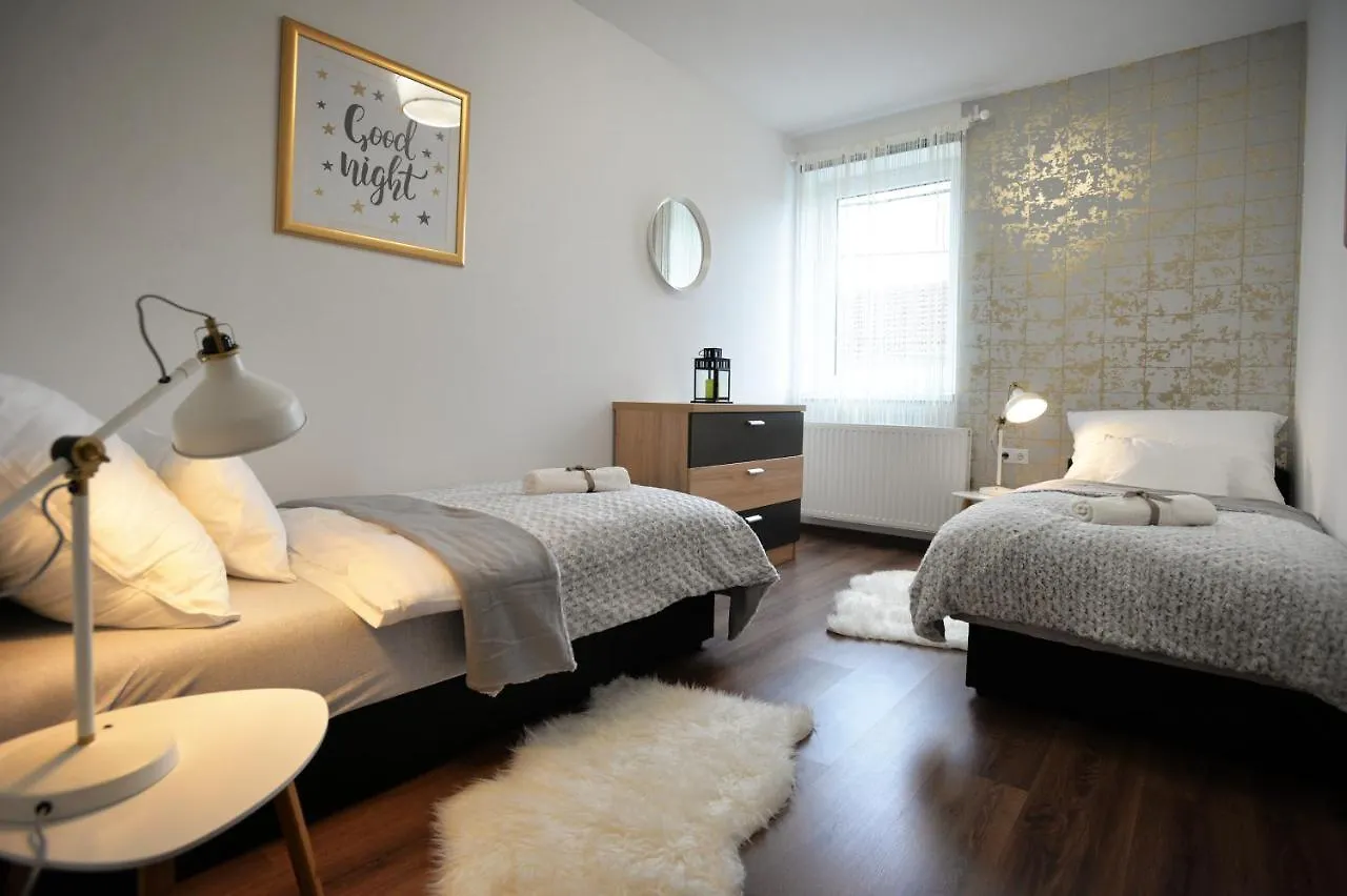One Luxury Suites Eger