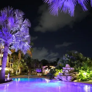 Monthly Special -top Rated Resort, Grace Bay Beach, Luxury 2 Bedroom -king Bed, Free Parking, Free Fast Wi-fi- Winner Of Excellence!!! Apartment Providenciales