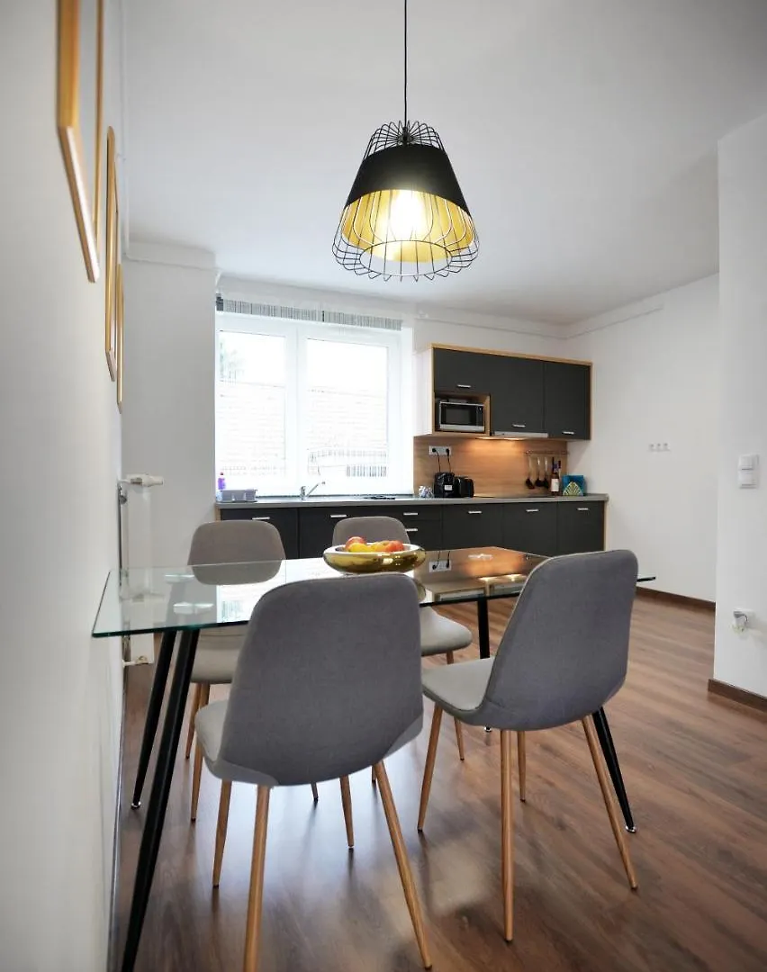 One Luxury Suites Eger
