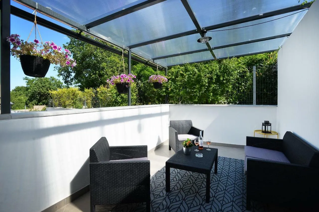 One Luxury Suites Eger Ungarn